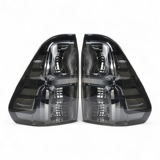 To Fit Toyota Hilux Tail Light Set 2015–2020