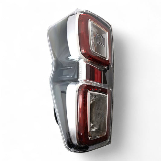 LH tail light for Isuzu D-MAX 2020–2025 – full view with loom and bulbs