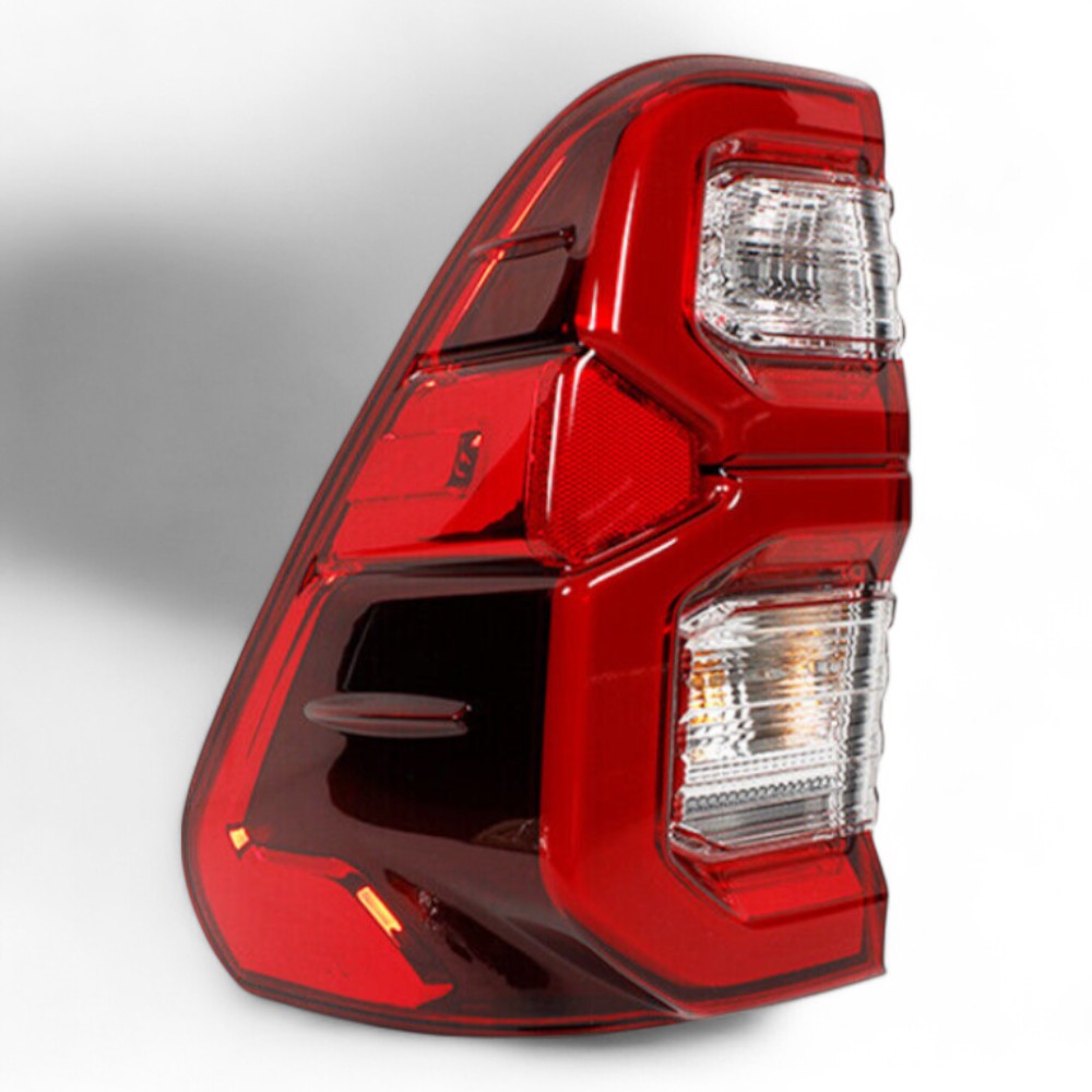 LH tail light for Toyota Hilux 2020–2025 1