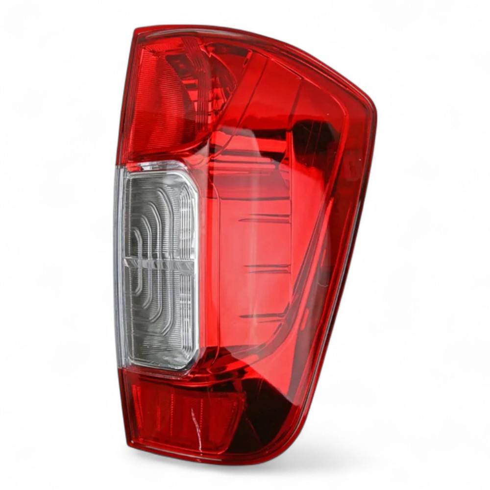 RH tail light for Nissan Navara NP300 D23 2015–2019 with red lens 1