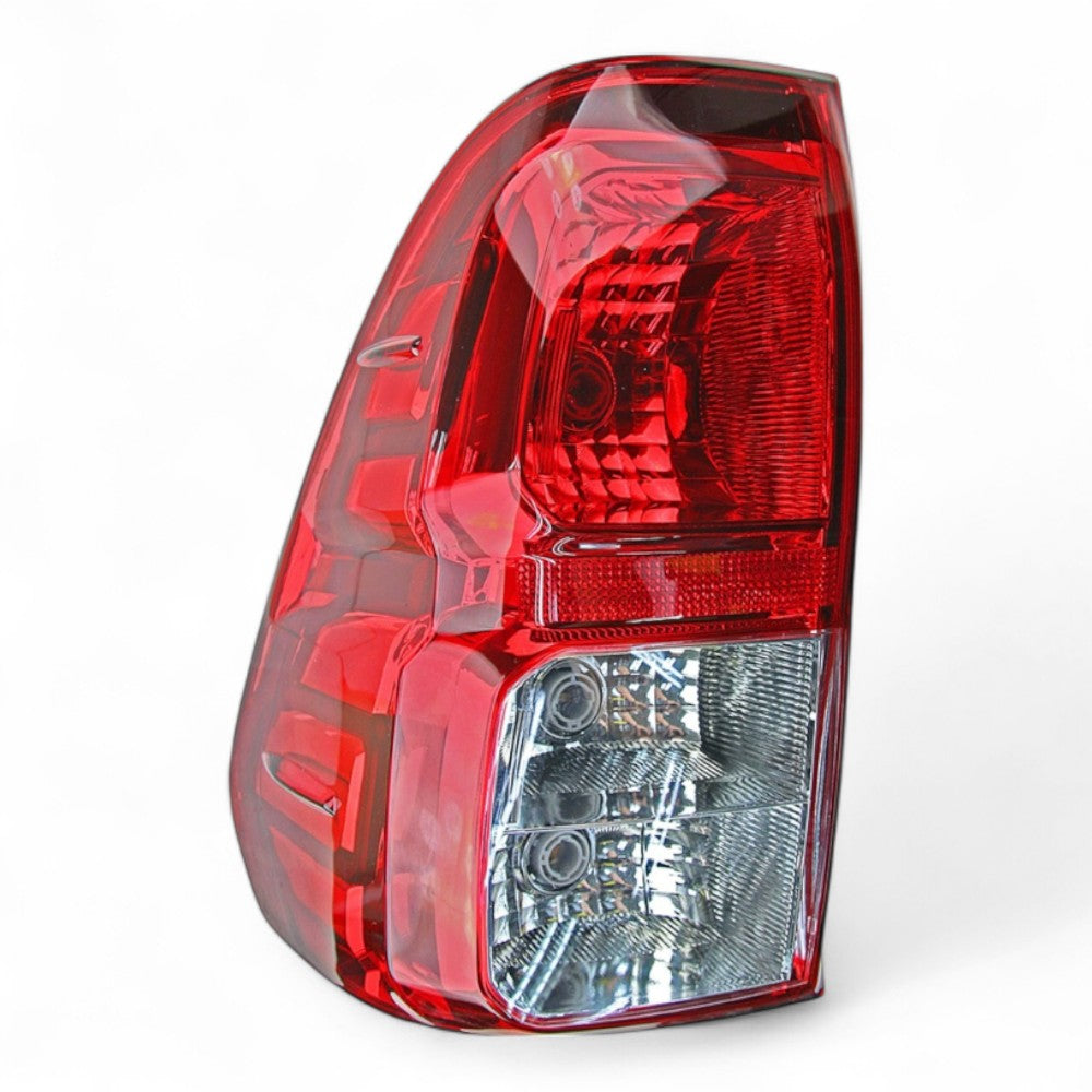 To Fit Toyota Hilux Tail Light 2015–2020 - Partzo