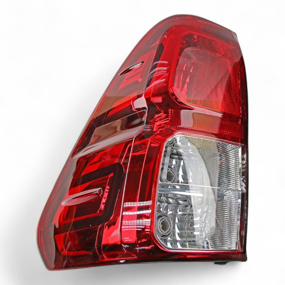 To Fit Toyota Hilux Tail Light 2015–2020 - Partzo