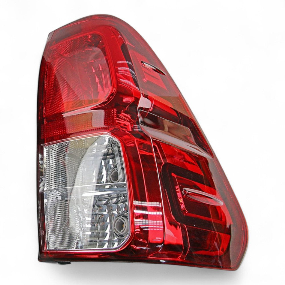 To Fit Toyota Hilux Tail Light 2015–2020 - Partzo