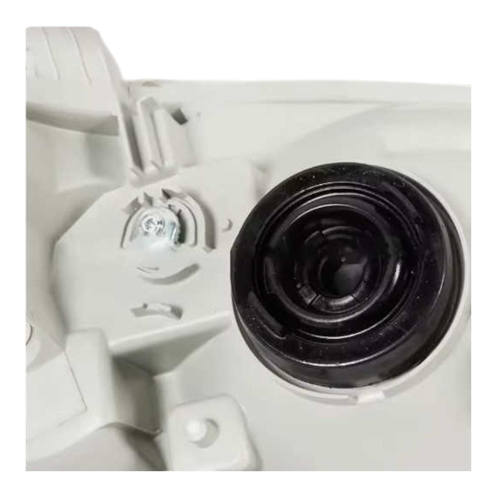 RH Headlight for Toyota Hilux 2005–2008