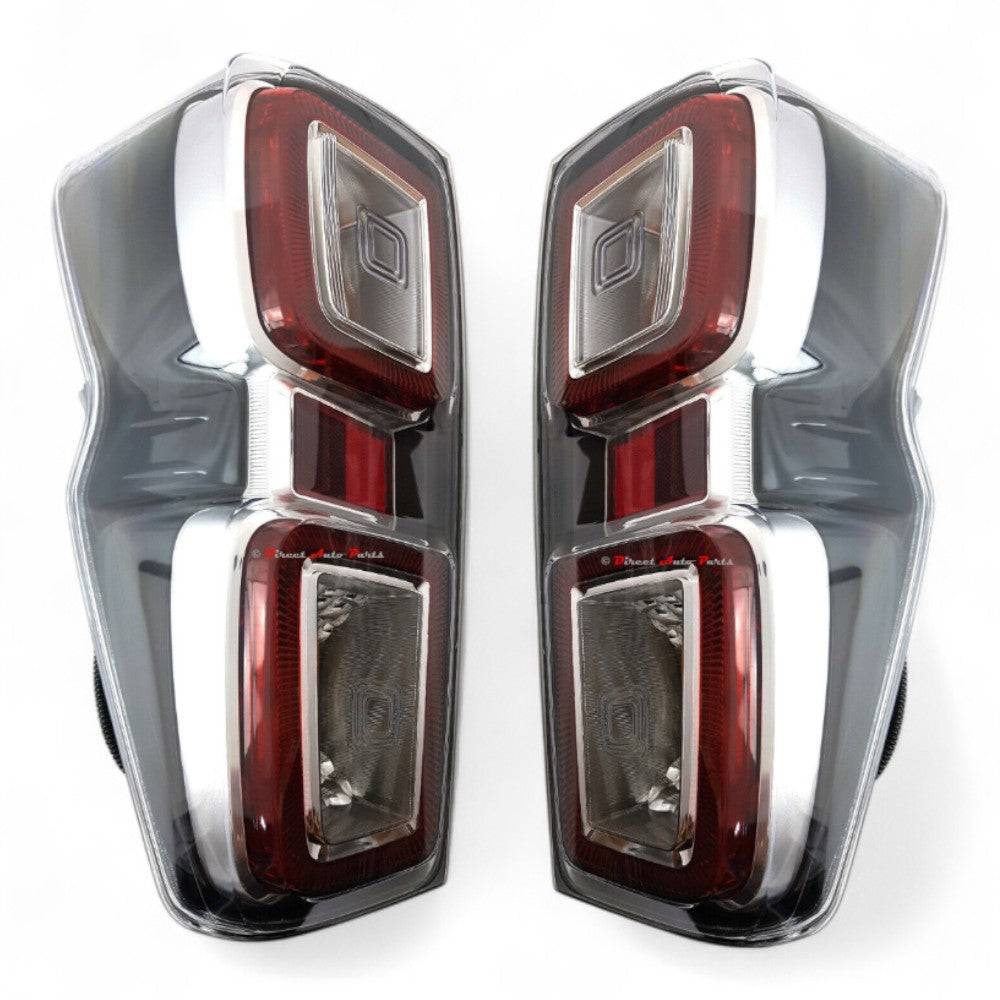 Tail light pair for Isuzu D-MAX 2020–2025 with bulbs and looms