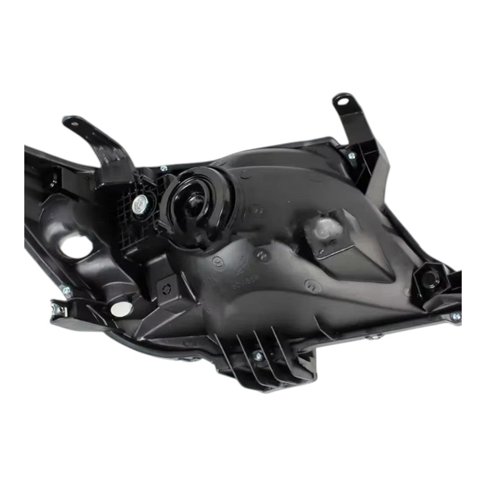 To Fit LH Headlight – Toyota Hilux 2011–2015 1